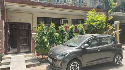 Image of 4500 Sq.ft 7 BHK Independent House for sale in Sector 33, Noida for Rs. 60000000
