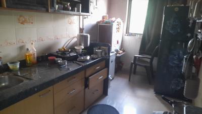 Kitchen Image of 700 Sq.ft 1 BHK Apartment / Flat for rent in Piplod Surat for Rs. 7000