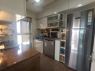 Kitchen Image of 1360 Sq.ft 3 BHK Apartment / Flat for rent in One Indiabulls, Thane West Thane for Rs. 85000