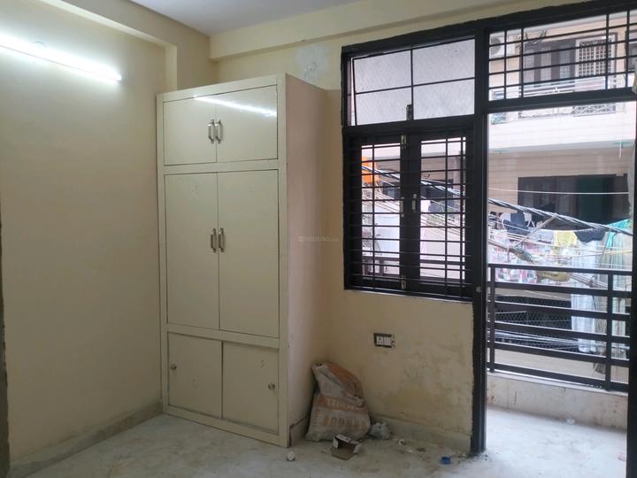 Samaspur Village, Patparganj Bedroom 1