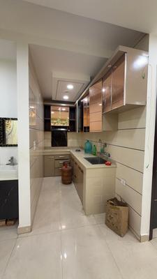 Kitchen Image of 1000 Sq.ft 3 BHK Builder Floor for rent in Dwarka Mor New Delhi for Rs. 18000
