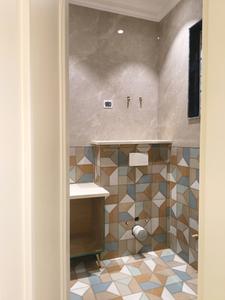 Common Bathroom Image of 1400 Sq.ft 3 BHK Builder Floor for sale in Indirapuram Ghaziabad for Rs. 17200000