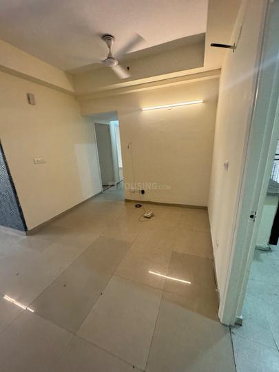 DLF Capital Greens Main Image 1