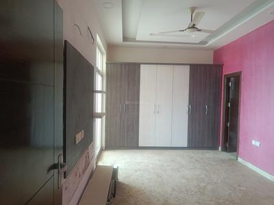 Bedroom Image of 5700 Sq.ft 5 BHK Penthouse for sale in Amrapali Silicon City, Sector 76 Noida for Rs. 30000000