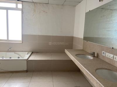 Bathroom Image of 4810 Sq.ft 4 BHK Apartment / Flat for sale in Marvel Zephyr, Kharadi Pune for Rs. 39000000