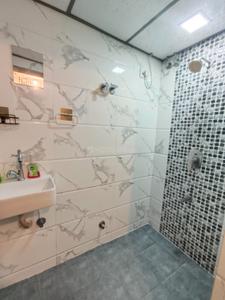 Image of 1200 Sq.ft 3 BHK Apartment / Flat for rent in Borivali West, Mumbai for Rs. 60000