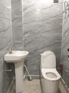 Bedroom Two Image of 1010 Sq.ft 3 BHK Builder Floor for sale in Laxmi Nagar New Delhi for Rs. 11500000