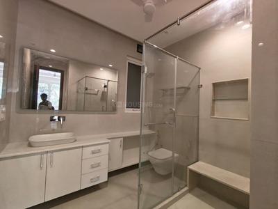 Image of 2300 Sq.ft 4 BHK Builder Floor for sale in Defence Colony, New Delhi for Rs. 140000000