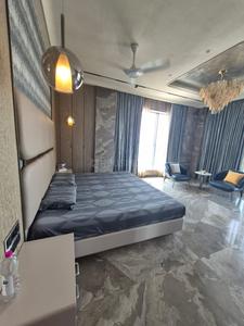 Bedroom Image of 1750 Sq.ft 3 BHK Apartment / Flat for sale in Indiabulls Blu, Worli Mumbai for Rs. 140000000