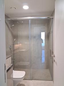 Common Bathroom Image of 1732 Sq.ft 2 BHK Apartment / Flat for sale in DLF One Midtown, Karampura New Delhi for Rs. 37500000