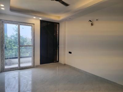 Bedroom Image of 2000 Sq.ft 4 BHK Builder Floor for rent in Freedom Fighters Enclave New Delhi for Rs. 60000