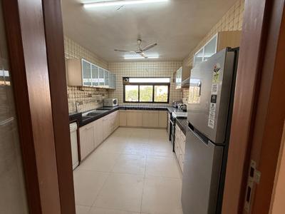 Kitchen Image of 2200 Sq.ft 3 BHK Apartment / Flat for sale in Juhu Mumbai for Rs. 120000000