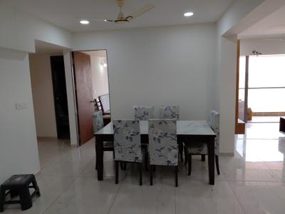 Kitchen Image of 3000 Sq.ft 4 BHK Apartment / Flat for rent in Samanvay West Park, New Alkapuri Vadodara for Rs. 60000