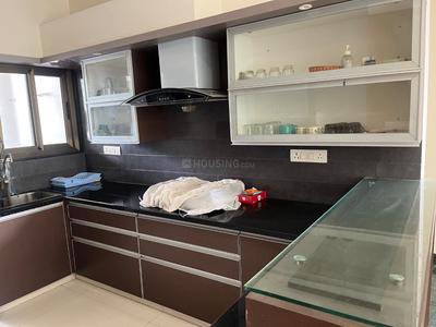 Kitchen Image of 2200 Sq.ft 3 BHK Apartment / Flat for sale in Alkapuri Vadodara for Rs. 12000000