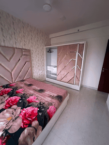 Image of 900 Sq.ft 2 BHK Apartment / Flat for rent in Kanakia Hollywood, Andheri West, Mumbai for Rs. 130000