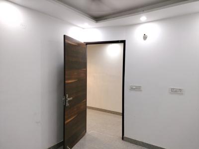 Bedroom Image of 1000 Sq.ft 3 BHK Apartment / Flat for sale in Deenpur New Delhi for Rs. 4600000