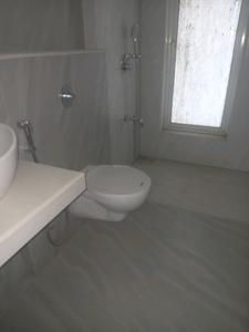 Common Bathroom Image of 1700 Sq.ft 3 BHK Apartment / Flat for sale in One Hiranandani Park, Dharamveer Nagar Thane for Rs. 44000000