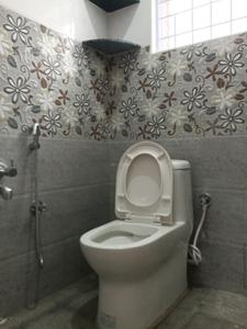 Common Bathroom Image of 574 Sq.ft 1 BHK Apartment / Flat for rent in Mahadevapura Bengaluru for Rs. 23500