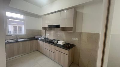Kitchen Image of 1012 Sq.ft 2 BHK Apartment / Flat for sale in Smartworld Orchard, Sector 61 Gurgaon for Rs. 17000000