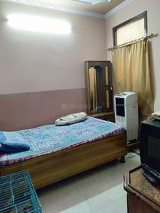 Bedroom Image of 450 Sq.ft 2 BHK Builder Floor for sale in Pandav Nagar New Delhi for Rs. 2900000