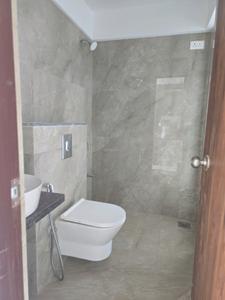 Common Bathroom One Image of 2250 Sq.ft 3 BHK Apartment / Flat for sale in Vile Parle West Mumbai for Rs. 80000000