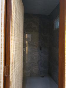 Common Bathroom Image of 1400 Sq.ft 3 BHK Builder Floor for sale in Indirapuram Ghaziabad for Rs. 13200000