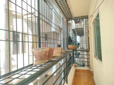 Living Room Image of 900 Sq.ft 2 BHK Apartment / Flat for rent in Prabhavathi Paramount A and B, Electronic City Bengaluru for Rs. 19000