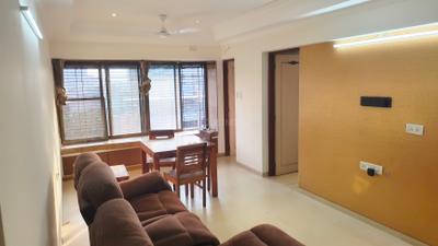 Living Room Image of 900 Sq.ft 2 BHK Apartment / Flat for rent in Andheri West Mumbai for Rs. 80000