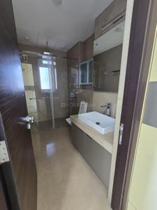 Image of 1700 Sq.ft 3 BHK Apartment / Flat for rent in Raheja Imperia, Lower Parel, Mumbai for Rs. 400000
