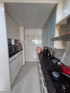 Kitchen Image of 2200 Sq.ft 3 BHK Apartment / Flat for rent in Darshanam Central Park, Sayajiganj Vadodara for Rs. 55000