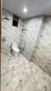Bathroom Image of 1750 Sq.ft 4 BHK Apartment / Flat for sale in Sector 73 Noida for Rs. 7695000