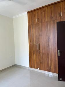 Bedroom Image of 1375 Sq.ft 3 BHK Apartment / Flat for sale in Amrapali Crystal Homes Phase 1, Sector 76 Noida for Rs. 17875000