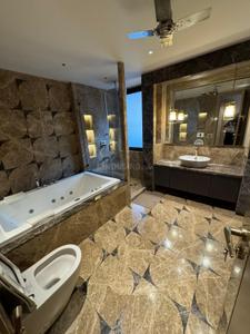 Bathroom Image of 2900 Sq.ft 3 BHK Builder Floor for rent in Greater Kailash II New Delhi for Rs. 290000