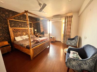 Bedroom Image of 2737 Sq.ft 5 BHK Apartment / Flat for sale in Stellar MI Legacy, Zeta I Greater Noida for Rs. 27500000