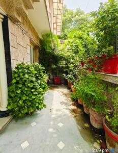 Balcony Image of 2025 Sq.ft 4 BHK Independent House for sale in Popular Someshwara Park, Thaltej Ahmedabad for Rs. 24900000