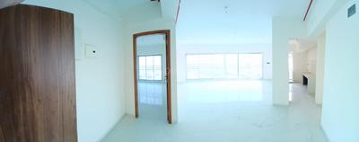 Bedroom Image of 2430 Sq.ft 3 BHK Apartment / Flat for rent in Essgee Yash Residency, Byculla Mumbai for Rs. 175000