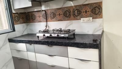 Kitchen Image of 690 Sq.ft 2 BHK Apartment / Flat for rent in Borivali West Mumbai for Rs. 46000
