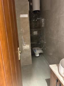 Image of 1620 Sq.ft 3 BHK Builder Floor for sale in Anand Vihar, New Delhi for Rs. 35000000