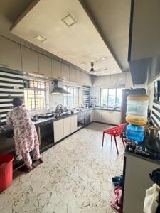 Kitchen Image of 3100 Sq.ft 6 BHK Apartment / Flat for sale in Maniktala Kolkata for Rs. 35000000
