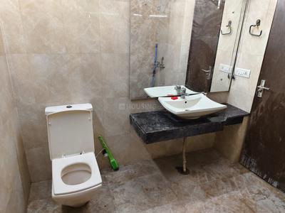 Image of 2400 Sq.ft 4 BHK Builder Floor for rent in Sector 46, Noida for Rs. 75000