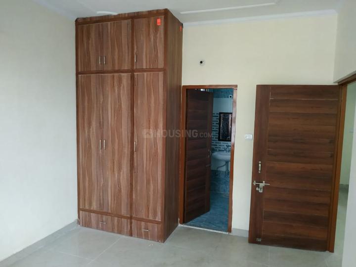 Sector 63 Bedroom 1