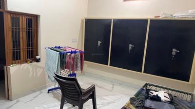 Bedroom Image of 3600 Sq.ft 10 BHK Independent House for sale in Bakalpur Mathura for Rs. 42000000