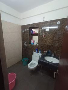 Bathroom Image of 585 Sq.ft 1 BHK Apartment / Flat for rent in Aditya Urban Homes, Bamheta Village Ghaziabad for Rs. 14000