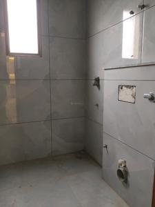 Common Bathroom Image of 1800 Sq.ft 4 BHK Apartment / Flat for sale in Rajendra Nagar Ghaziabad for Rs. 16500000