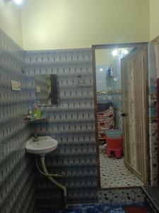 Bathroom Image of 500 Sq.ft 1 BHK Duplex for rent in Muhammadpur Patna for Rs. 8000