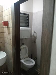 Bathroom Image of 1000 Sq.ft 1.5 BHK Apartment / Flat for rent in Gaikwad Mala Nashik for Rs. 15000