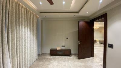 Bedroom Image of 3900 Sq.ft 4 BHK Builder Floor for sale in Sushant Lok Phase 1 Gurgaon for Rs. 56000000