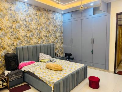Bedroom Image of 2500 Sq.ft 3 BHK Builder Floor for rent in Gomti Nagar Lucknow for Rs. 60000