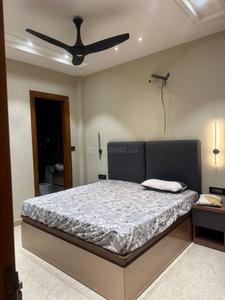 Bedroom Image of 900 Sq.ft 2 BHK Builder Floor for sale in Ramesh Nagar New Delhi for Rs. 9500000
