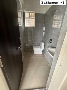 Bathroom Image of 2600 Sq.ft 4 BHK Penthouse for rent in Ultimate Heights, Shahpura Bhopal for Rs. 38000